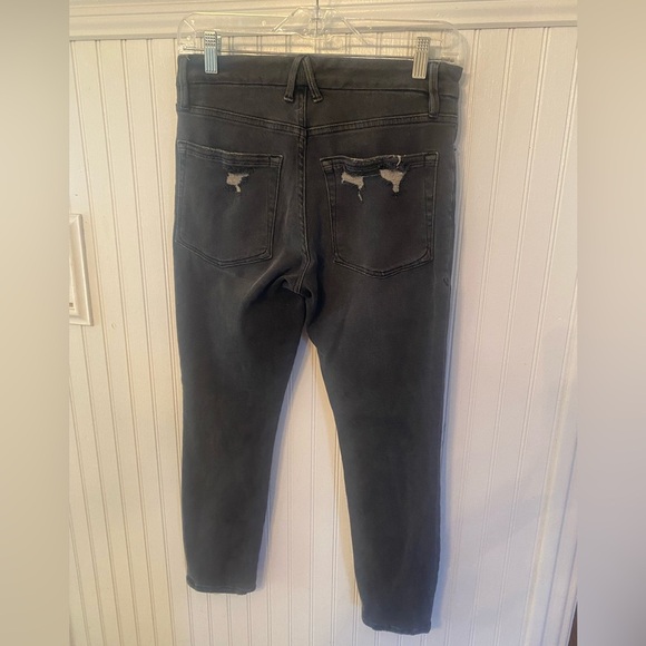 Good American Distressed Cropped Skinny jeans 27 - Picture 3 of 7